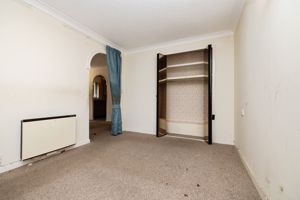 Bedroom- click for photo gallery